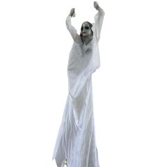 Mädchen auf Schaukel im weißen Kleid animiert